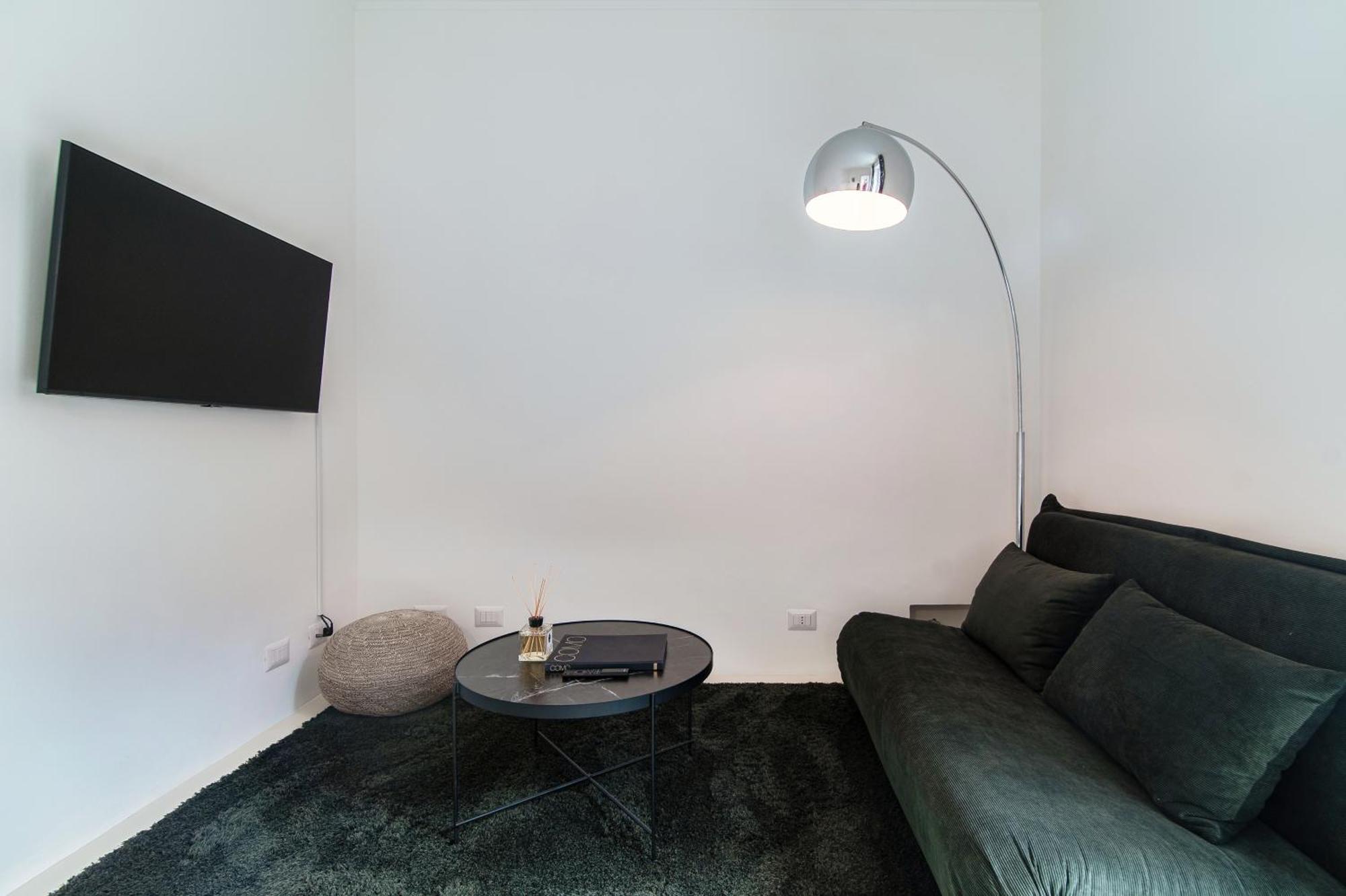 Giuliny Lovely Flat - The House Of Travelers Como Exterior foto